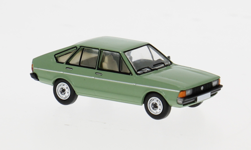 VOLKSWAGEN Passat B1 (1977), light green