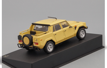 LAMBORGHINI LM 002 4х4 1986, sand