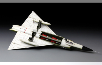 Сборная модель Самолет F-102A Delta Dagger Deucew Case X