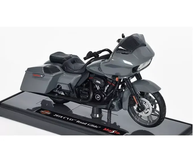 HARLEY DAVIDSON CVO Road Glide (2018), grey