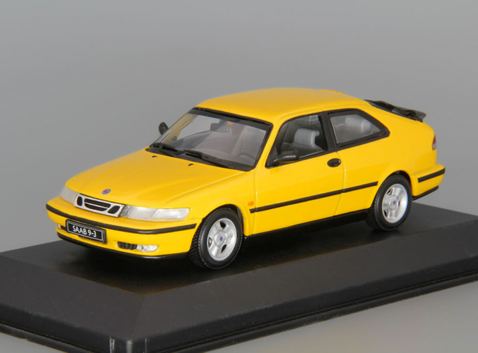 SAAB 9-3 Coupe (1998), yellow