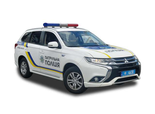 Mitsubishi Outlander Ukraine Police, white 2017