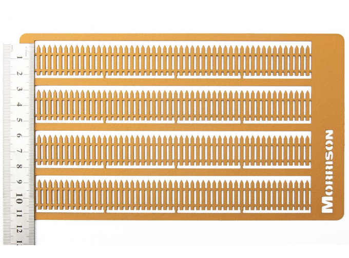 Деревянный забор-штакетник (высота 2 см). Общая длина в наборе 70 см.