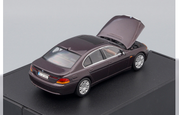 BMW 7 Series, burgundy