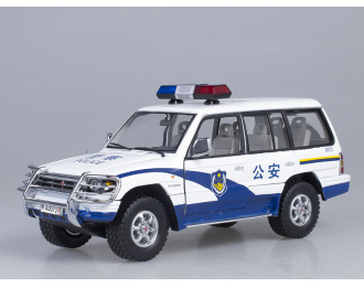 MITSUBISHI Pajero Long 3.5 V6 China Police (GongAn)