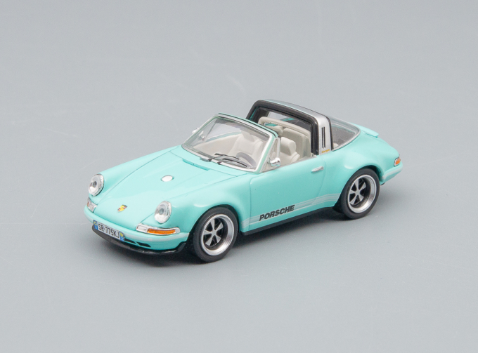 PORSCHE 964 Singer Targa, tiffany blue