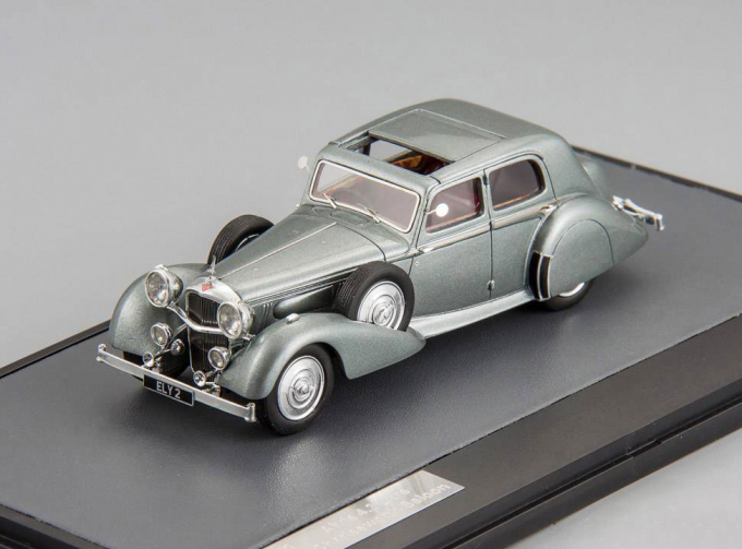 ALVIS 4.3 l Saloon Cross & Ellis Charlesworth (1938), metallic grey