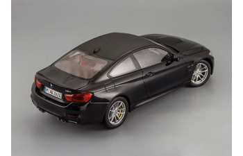 BMW M4 Coupe F82 (2014), matt black