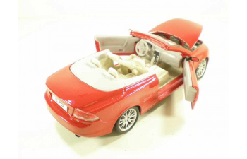 VOLVO C70 Cabriolet, модель Star Collection 1:24, цвет красный