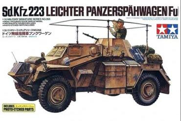 Сборная модель Sd.Kfz.223 Leichter Panzerspahwagen Fu