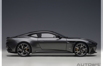 ASTON MARTIN DBS Superleggera (2019), magnetic silver