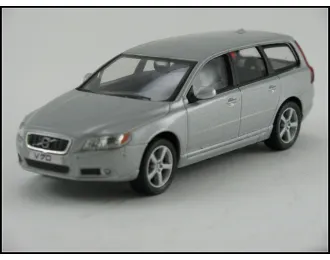 VOLVO V70 Combi (2009), silver