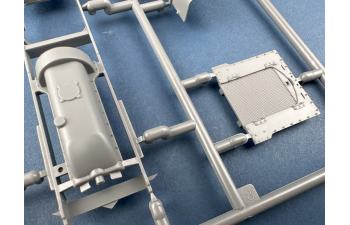 Сборная модель бронеавтомобиль "Гарфорд-Путилов", латвийского, польского, украинского, советского производства