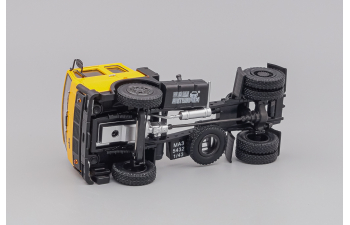 МАЗ 54322 седельный тягач (1985-1988), оранжевый