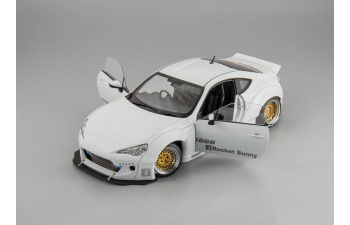 TOYOTA 86 Rocket Bunny, white