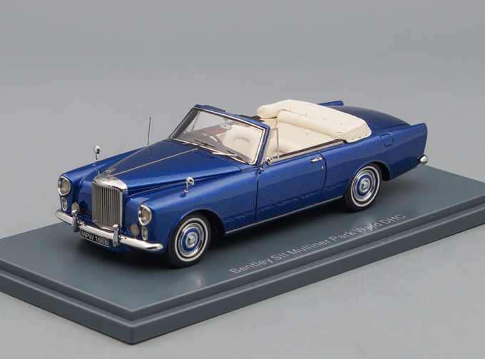 BENTLEY SII Continental Convertible Park Ward (1959), metallic blue