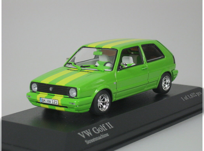 VOLKSWAGEN Golf II Street Racer, green