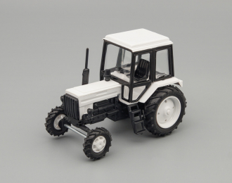 Трактор МТЗ-82, белый / черный