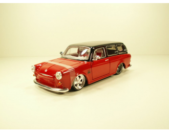 VOLKSWAGEN 1600 Squareback (1967), Custom Shop 1:24, красный