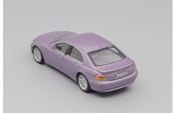 BMW 745i Limousine, purple