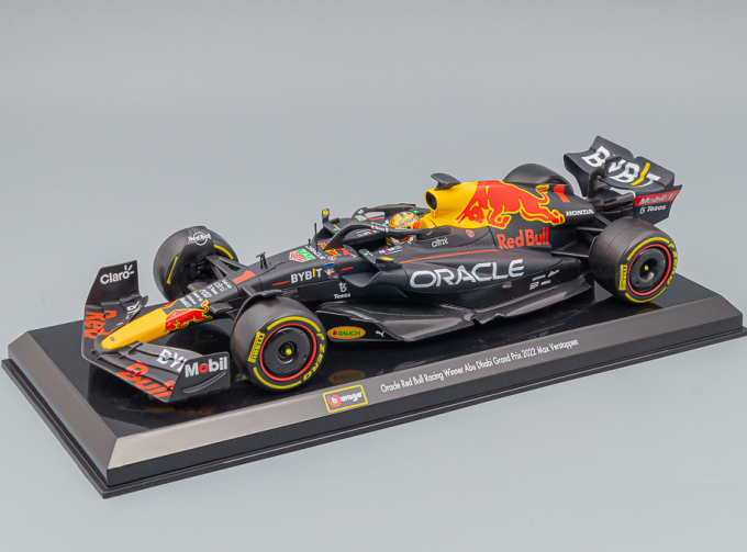 RED BULL F1 Rb18 Team Oracle Red Bull Racing №1 World Champion Season (2022) Max Verstappen - With Pilot And Showcase, Matt Blue Yellow Red