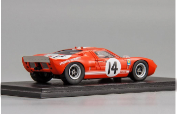 FORD GT40 #14 P.Sutcliffe - D.Spoerry Le Mans (1966), red