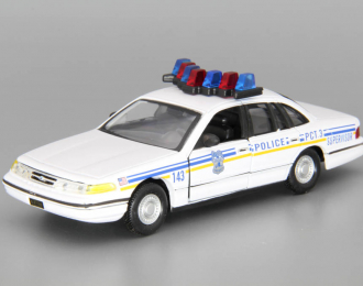 FORD Crown Victoria Police PCT.3 Supervisor, white