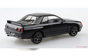 Сборная модель NISSAN Skyline GT-R R32, black pearl metallic