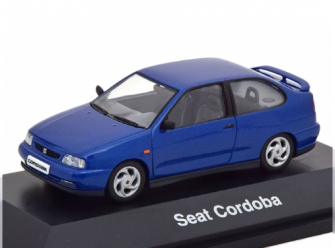 SEAT Cordoba синий