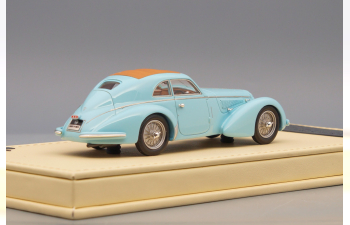 ALFA ROMEO 8C 2900B Lungo Touring Carrozzeria Superleggera (1938), blue