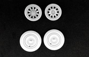 Сборная модель 2.8cm sPzb41 On Larger Steel-Wheeled carriage w/Traile