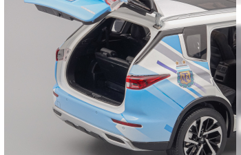 MITSUBISHI Outlander (2023), white / light blue