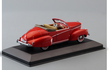 GRAHAM Paige Roadster Sharknose (1939), red