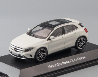 MERCEDES-BENZ GLA-Klasse X156, white