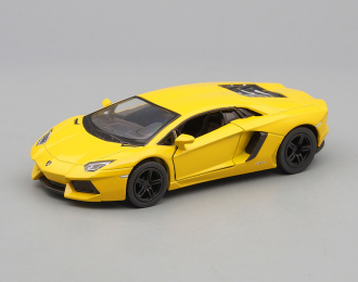 LAMBORGHINI Aventador LP 700-4, yellow