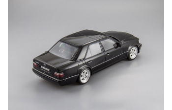 Mercedes-Benz Brabus 500E 6.5 (black)