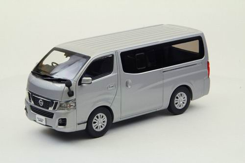 NISSAN NV350 Caravan 2012, silver