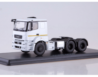 Камский грузовик 65206 седельный тягач, белый