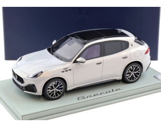 Maserati Grecale Trofeo (light grey)