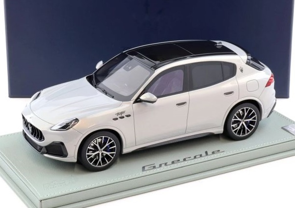 Maserati Grecale Trofeo (light grey)