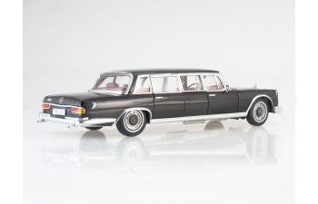 MERCEDES-BENZ 600 Pullman, black