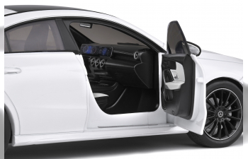 Mercedes-Benz CLA (C118) AMG Line – 2019 white