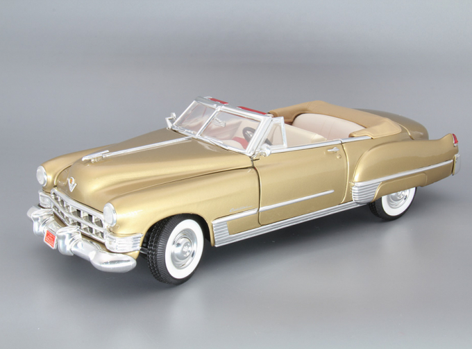 CADILLAC Coupe de Vile (1949), gold