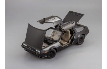 DeLOREAN DMC-12 (1981), black metallic