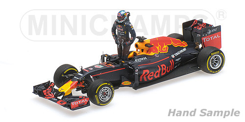 RED BULL RACING TAG HEUER RB12 - DANIEL RICCIARDO - AUSTRIAN GP 2016 - /W FIGURINE