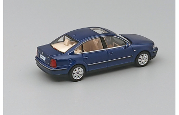VOLKSWAGEN Passat (B5), blue