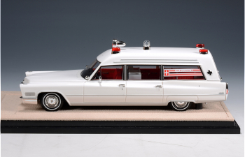 CADILLAC Miller-Meteor Ambulance (1968), White