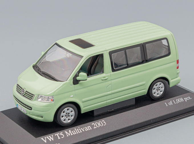 VOLKSWAGEN T5 Multivan (2003), light green