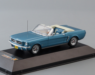 FORD MUSTANG Convertible (1965), light blue