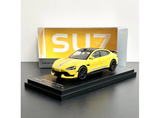 XIAOMI SU7 Ultra (2024), Lightning Yellow